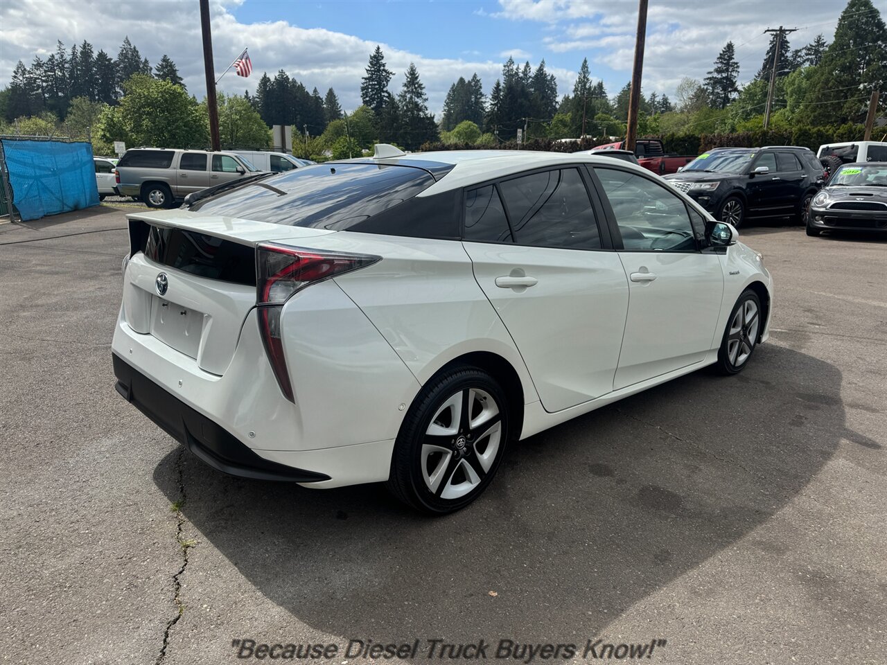 2016 Toyota Prius Four Touring   - Photo 7 - Portland, OR 97132