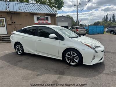 2016 Toyota Prius Four Touring Hatchback