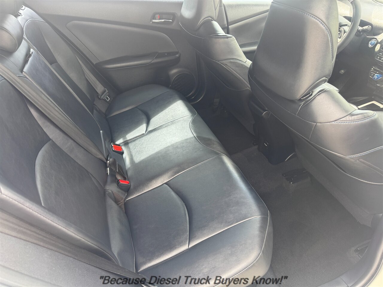 2016 Toyota Prius Four Touring   - Photo 14 - Portland, OR 97132