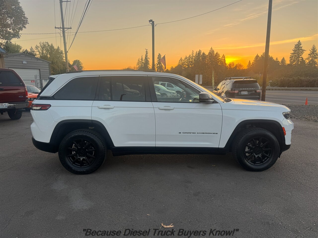 2022 Jeep Grand Cherokee Limited   - Photo 7 - Portland, OR 97132
