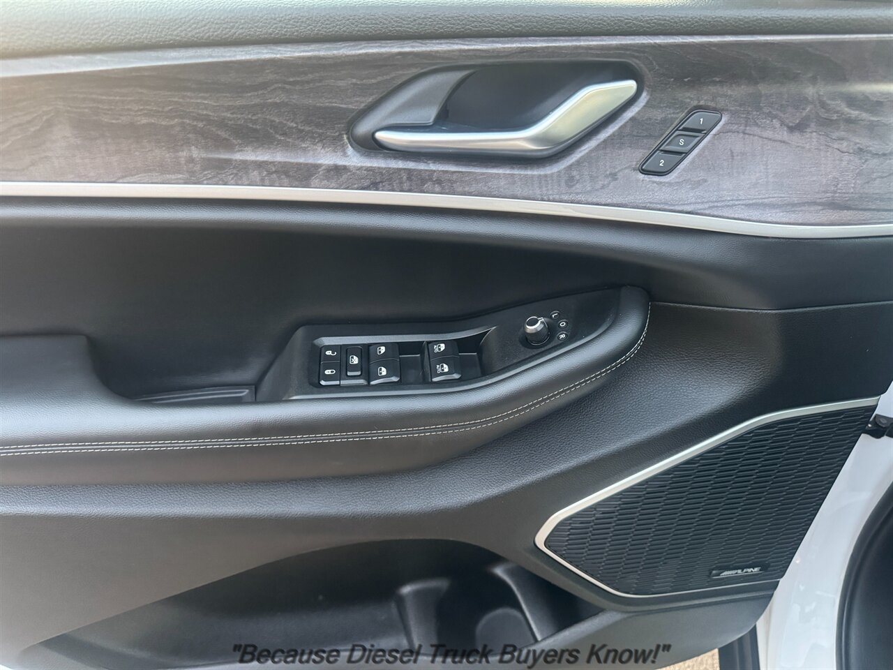2022 Jeep Grand Cherokee Limited   - Photo 9 - Portland, OR 97132