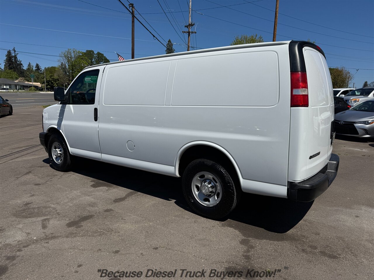 2017 Chevrolet Express 2500   - Photo 5 - Portland, OR 97132