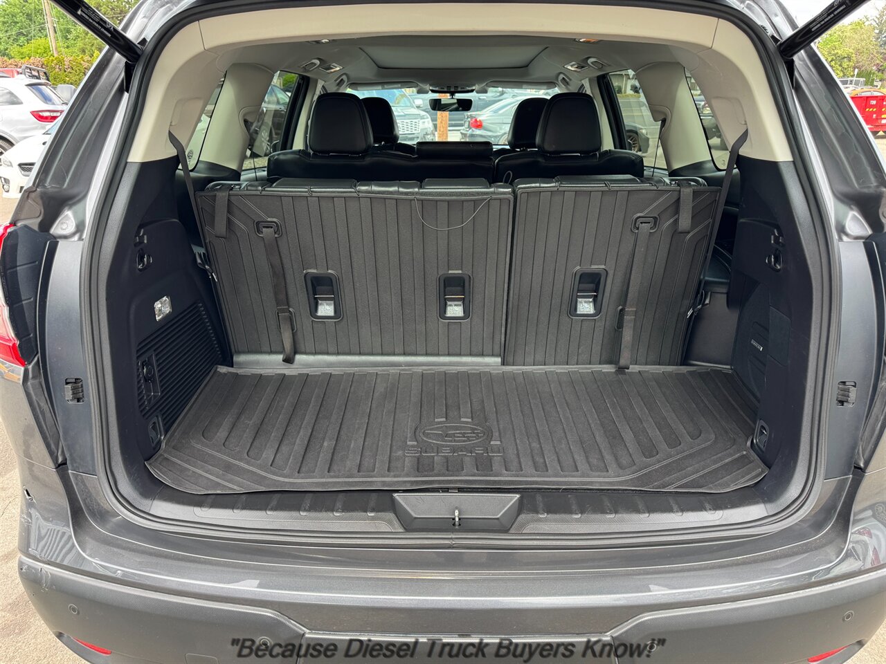 2019 Subaru Ascent Limited 8-Passenger   - Photo 12 - Portland, OR 97132