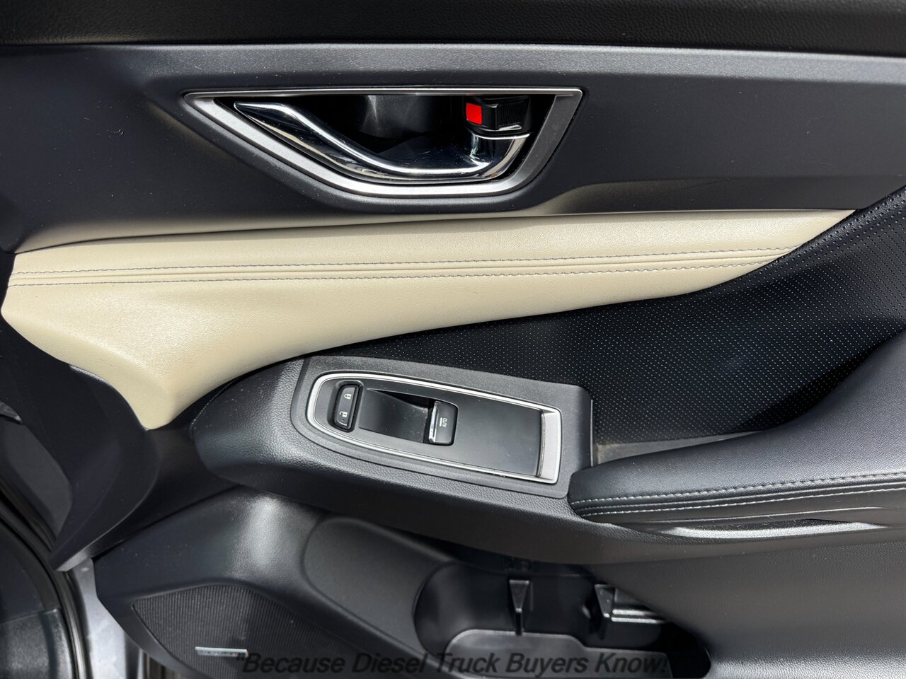 2019 Subaru Ascent Limited 8-Passenger   - Photo 17 - Portland, OR 97132