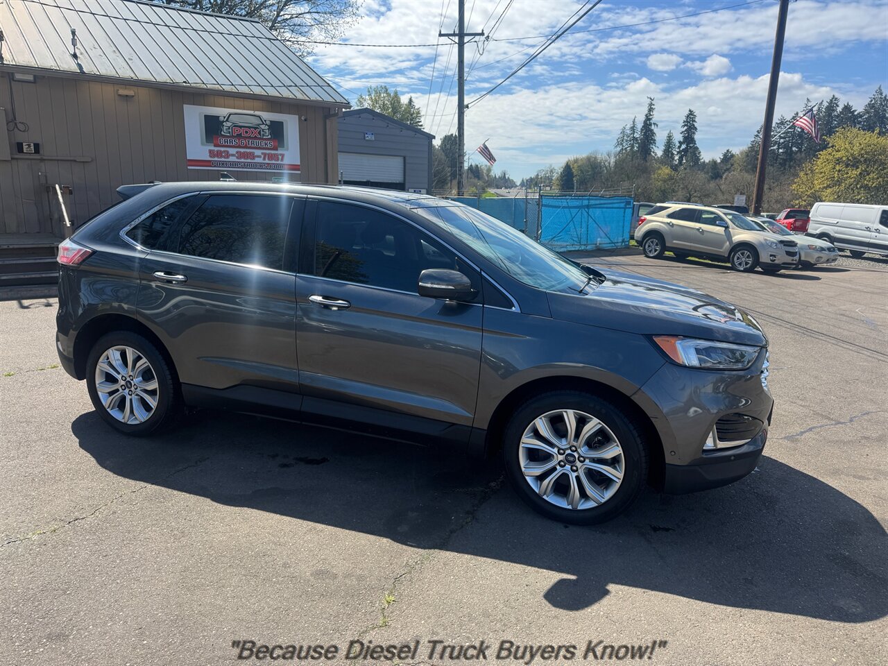2020 Ford Edge Titanium   - Photo 1 - Portland, OR 97132
