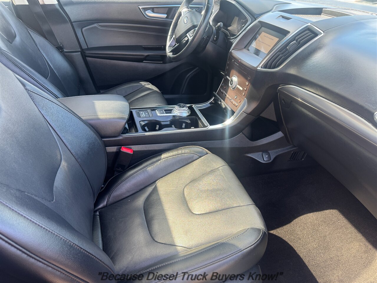 2020 Ford Edge Titanium   - Photo 16 - Portland, OR 97132