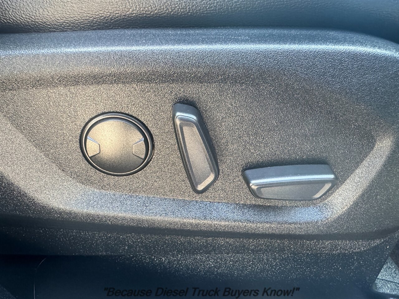 2020 Ford Edge Titanium   - Photo 18 - Portland, OR 97132