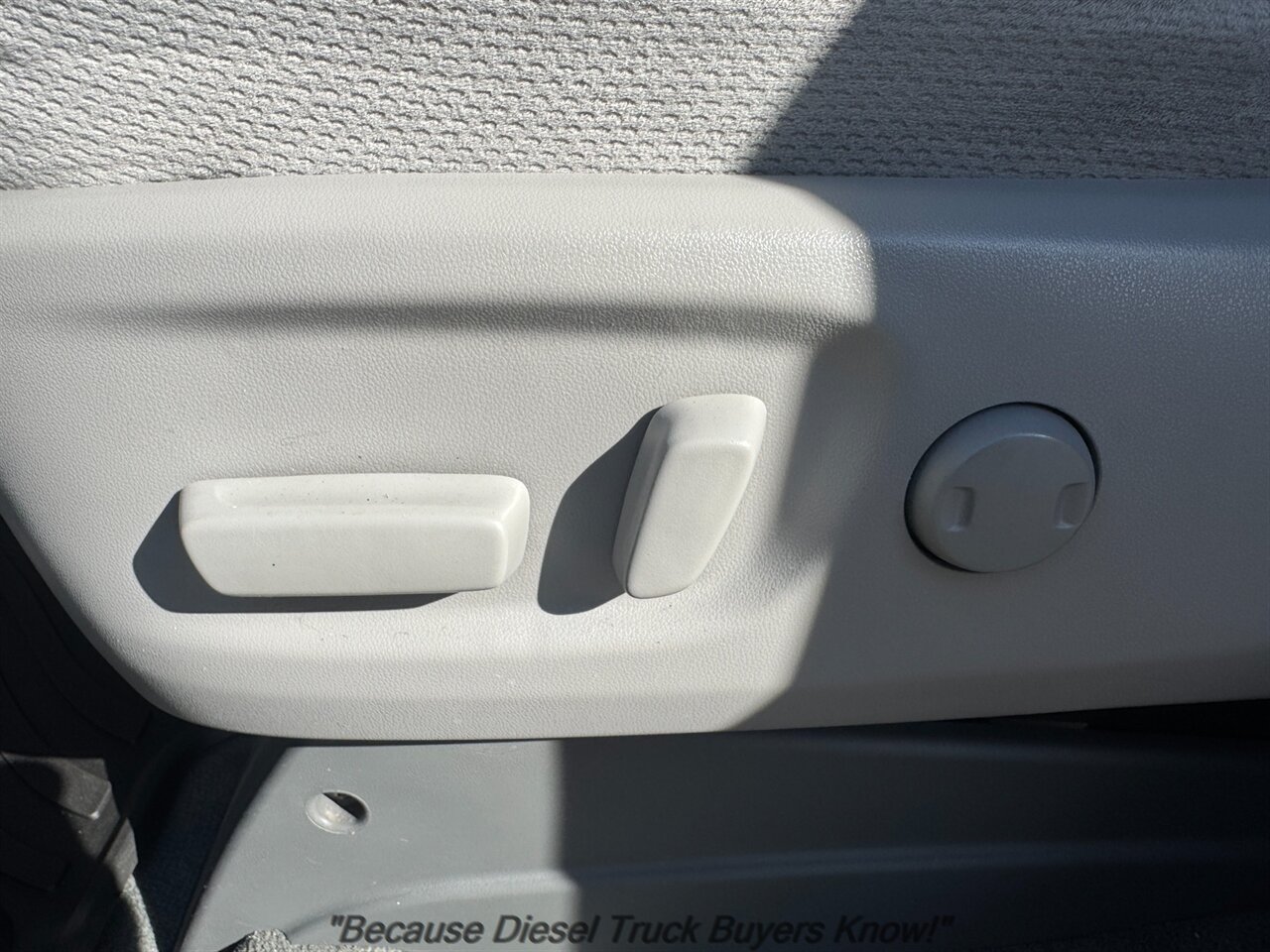 2015 Toyota Sienna LE 8-Passenger   - Photo 8 - Portland, OR 97132