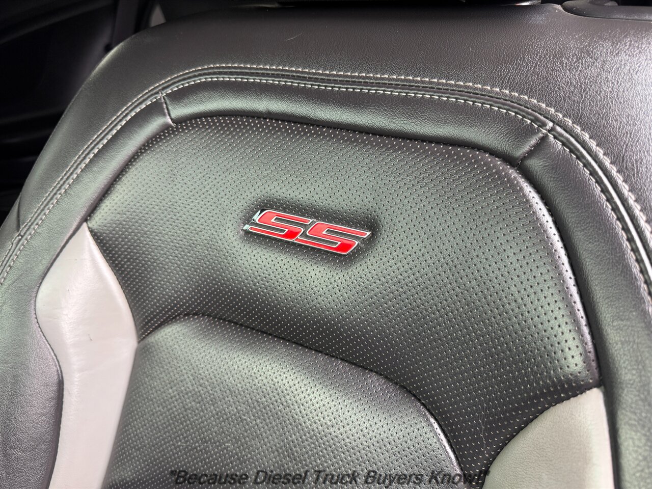 2016 Chevrolet Camaro SS   - Photo 17 - Portland, OR 97132