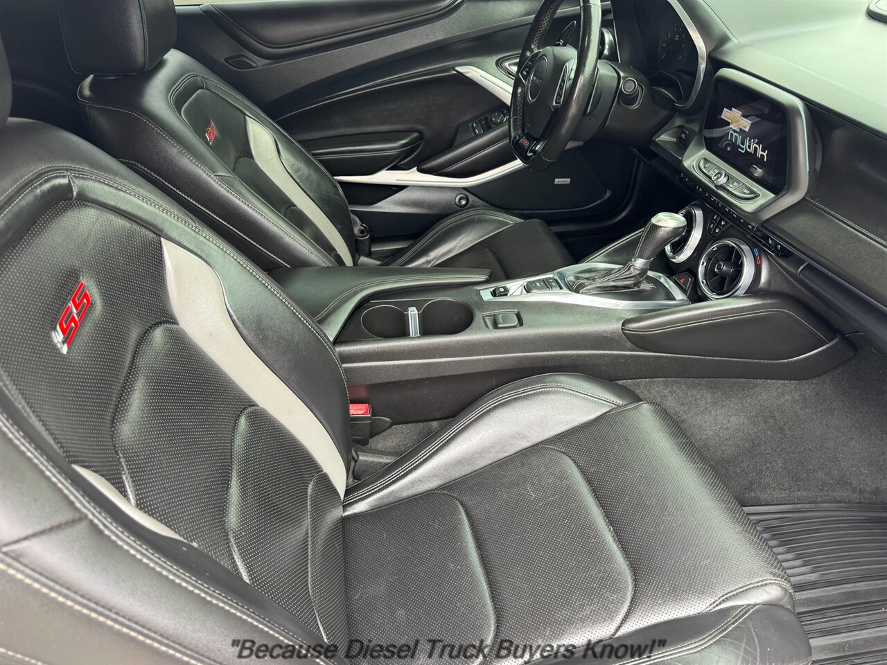 2016 Chevrolet Camaro SS   - Photo 20 - Portland, OR 97132