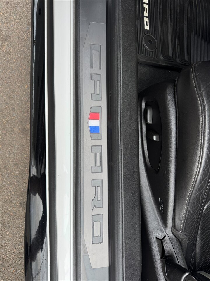 2016 Chevrolet Camaro SS   - Photo 19 - Portland, OR 97132