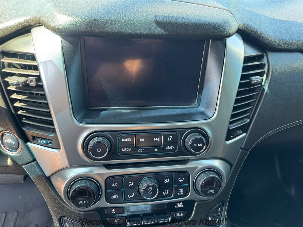 2020 Chevrolet Suburban Premier   - Photo 23 - Portland, OR 97132