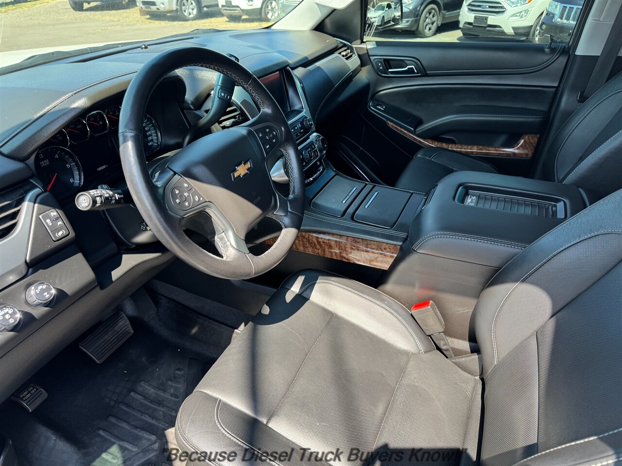 2020 Chevrolet Suburban Premier   - Photo 7 - Portland, OR 97132