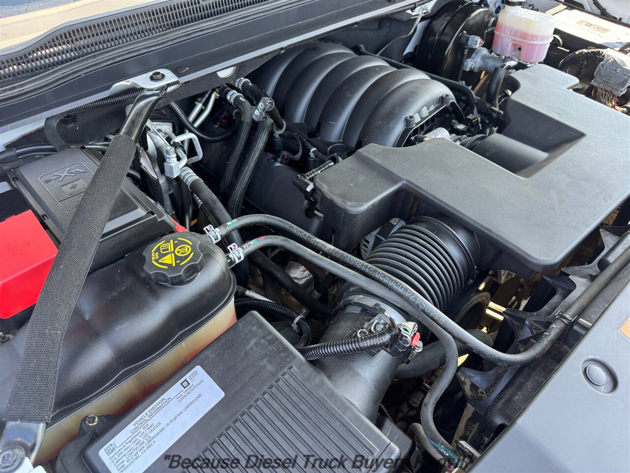 2020 Chevrolet Suburban Premier   - Photo 27 - Portland, OR 97132