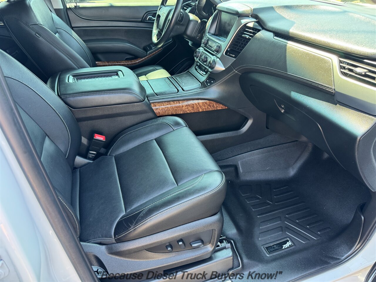 2020 Chevrolet Suburban Premier   - Photo 18 - Portland, OR 97132