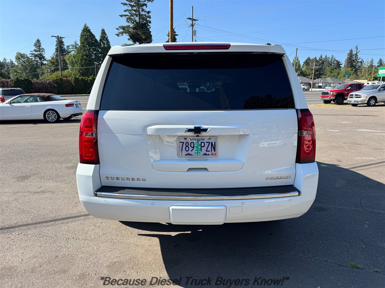 2019 Chevrolet Suburban Premier   - Photo 6 - Portland, OR 97132