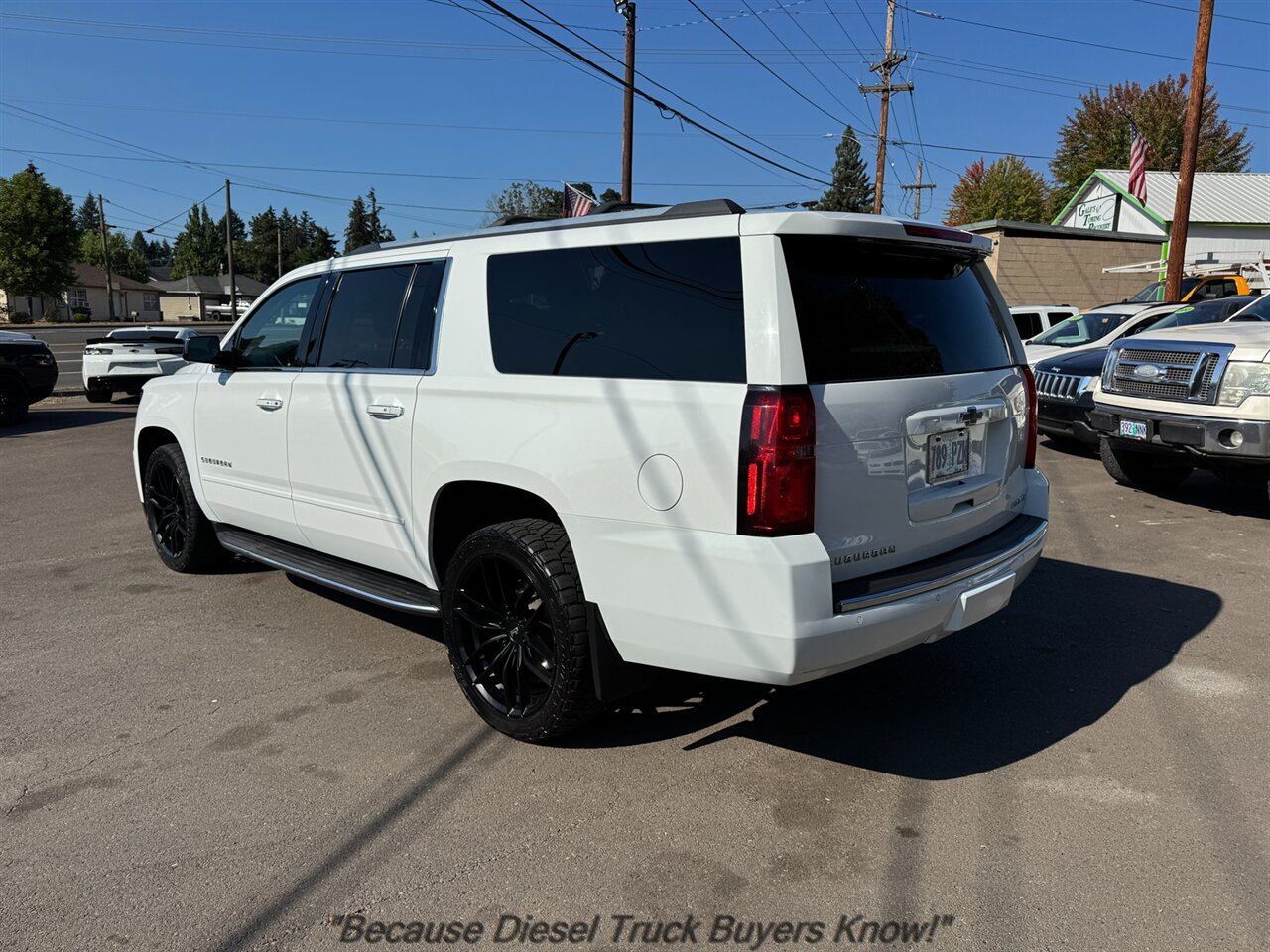 2019 Chevrolet Suburban Premier   - Photo 5 - Portland, OR 97132