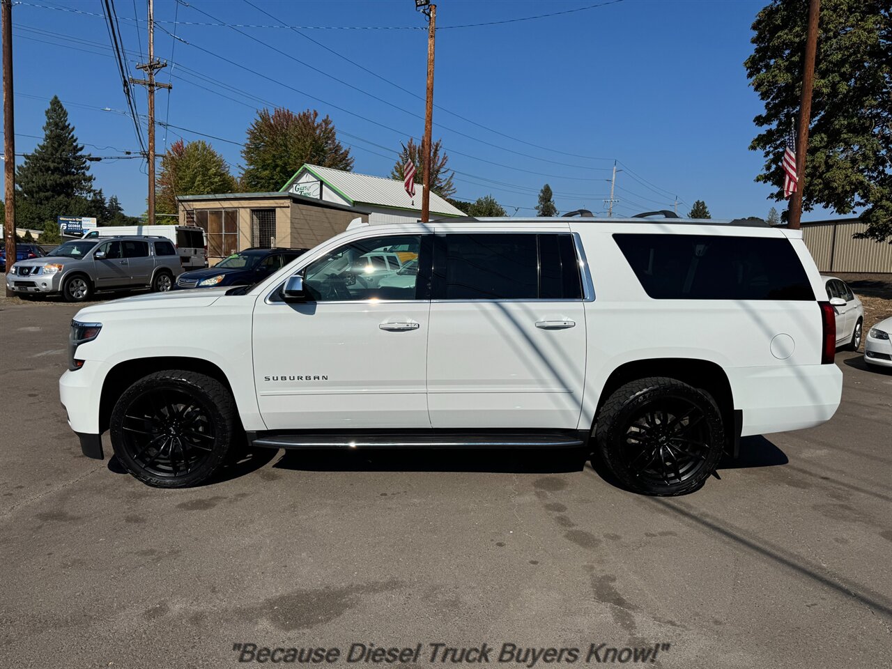 2019 Chevrolet Suburban Premier   - Photo 3 - Portland, OR 97132