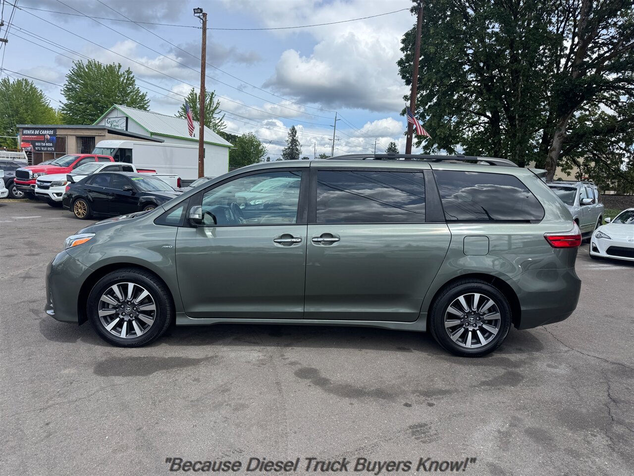 2020 Toyota Sienna Limited 7-Passenger   - Photo 4 - Portland, OR 97132