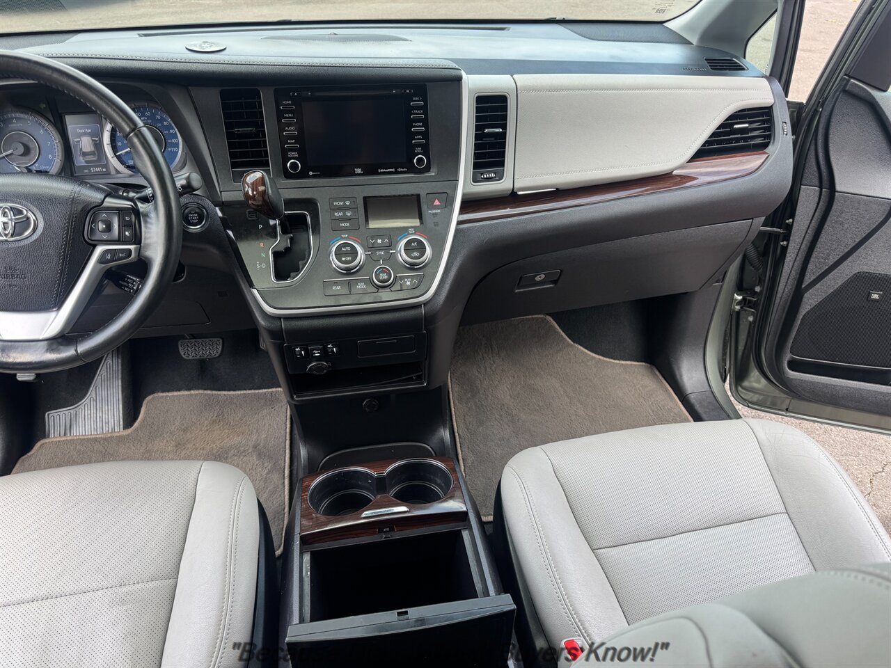 2020 Toyota Sienna Limited 7-Passenger   - Photo 22 - Portland, OR 97132