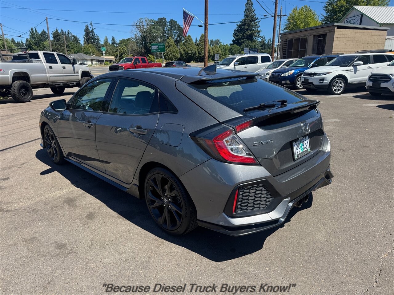 2017 Honda Civic Sport Touring   - Photo 5 - Portland, OR 97132