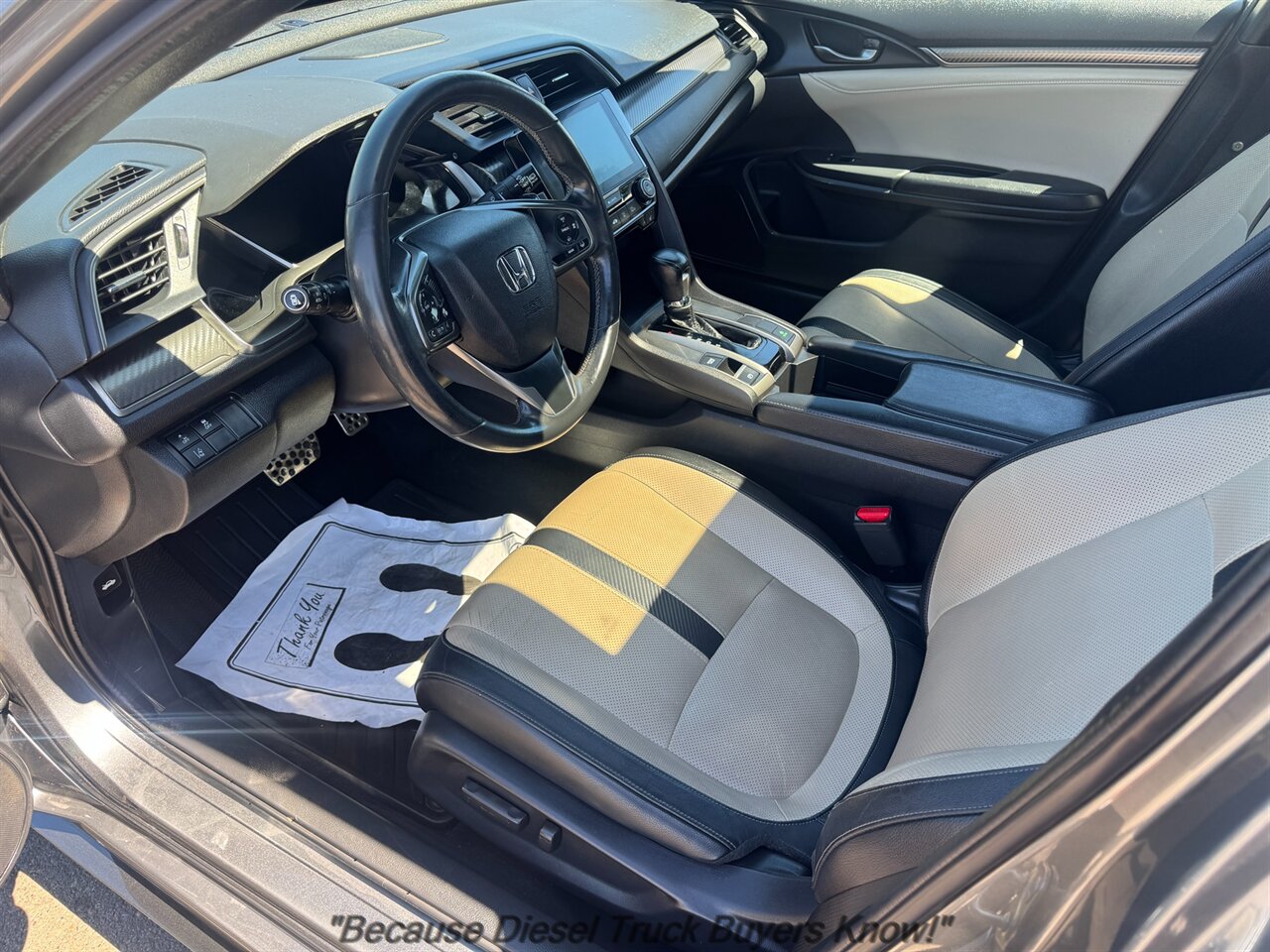 2017 Honda Civic Sport Touring   - Photo 9 - Portland, OR 97132