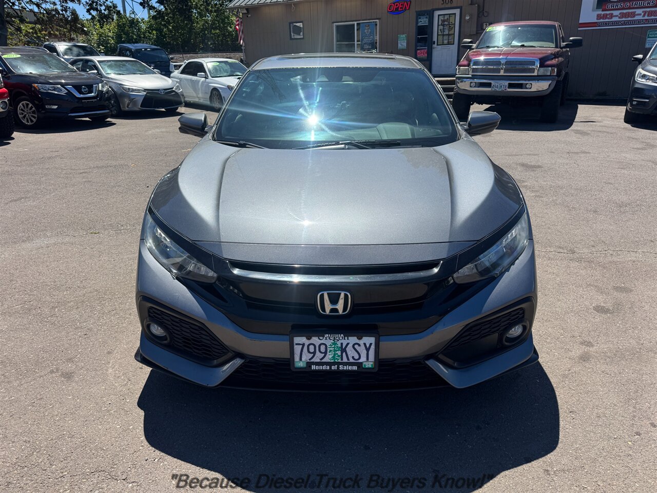 2017 Honda Civic Sport Touring   - Photo 2 - Portland, OR 97132