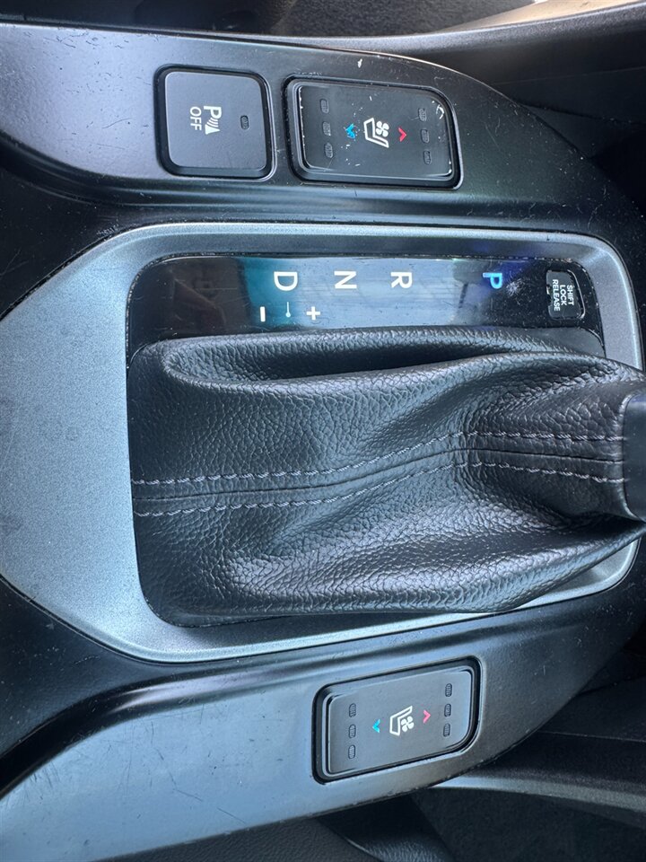2015 Hyundai SANTA FE Sport 2.4L   - Photo 25 - Portland, OR 97132
