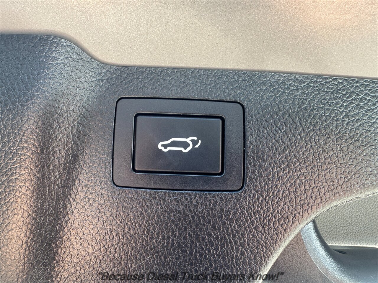2015 Hyundai SANTA FE Sport 2.4L   - Photo 15 - Portland, OR 97132