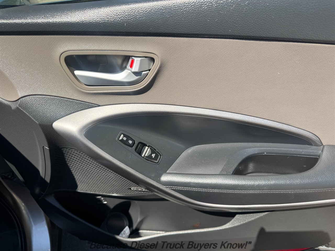 2015 Hyundai SANTA FE Sport 2.4L   - Photo 19 - Portland, OR 97132