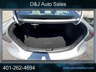 2017 Hyundai ELANTRA SE   - Photo 12 - W Warwick, RI 02893