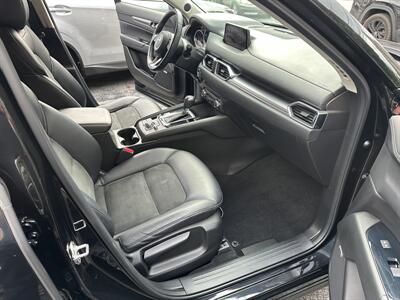 2017 Mazda CX-5 Touring   - Photo 10 - Lancaster, PA 17601