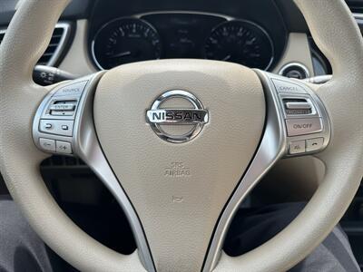 2015 Nissan Rogue SV   - Photo 7 - Lancaster, PA 17601