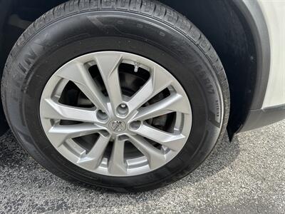2015 Nissan Rogue SV   - Photo 21 - Lancaster, PA 17601