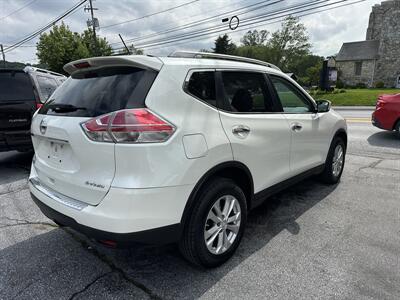 2015 Nissan Rogue SV   - Photo 4 - Lancaster, PA 17601