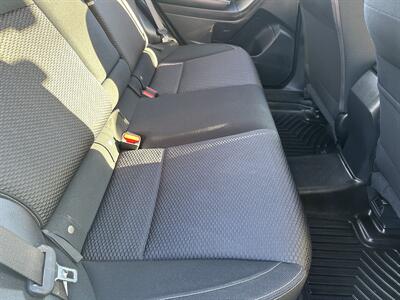 2018 Subaru Forester 2.5i Premium   - Photo 8 - Lancaster, PA 17601