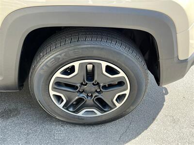 2015 Jeep Renegade Trailhawk   - Photo 11 - Salt Lake City, UT 84115