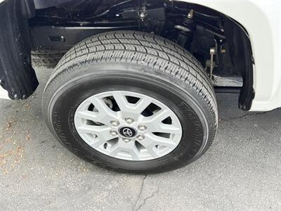 2025 Toyota Tacoma SR5   - Photo 11 - Salt Lake City, UT 84115