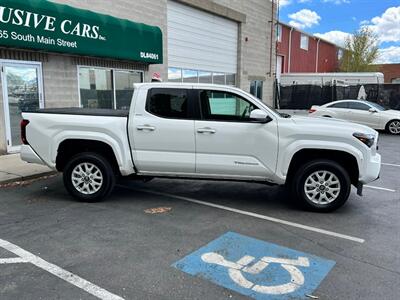 2025 Toyota Tacoma SR5   - Photo 9 - Salt Lake City, UT 84115