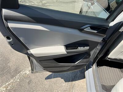 2022 Volkswagen Taos SE 4Motion   - Photo 21 - Salt Lake City, UT 84115