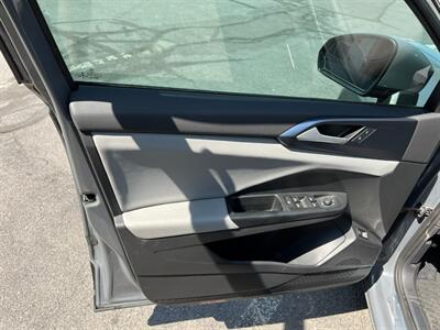 2022 Volkswagen Taos SE 4Motion   - Photo 18 - Salt Lake City, UT 84115