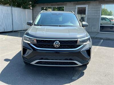 2022 Volkswagen Taos SE 4Motion   - Photo 2 - Salt Lake City, UT 84115
