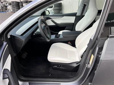 2026 Tesla Model Y Long Range   - Photo 15 - Salt Lake City, UT 84115