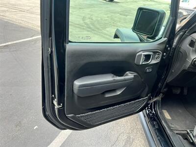 2025 Jeep Wrangler Rubicon   - Photo 18 - Salt Lake City, UT 84115