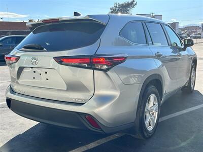 2024 Toyota Highlander LE   - Photo 8 - Salt Lake City, UT 84115