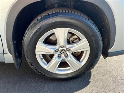 2024 Toyota Highlander LE   - Photo 10 - Salt Lake City, UT 84115