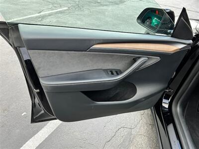 2024 Tesla Model Y Long Range   - Photo 18 - Salt Lake City, UT 84115