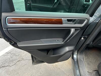 2016 Volkswagen Touareg VR6 Lux - Photo 22 - Salt Lake City, UT 84115