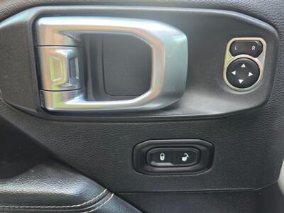 2020 Jeep Wrangler Unlimited Sahara   - Photo 13 - Salt Lake City, UT 84115