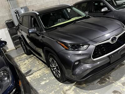 2023 Toyota Highlander XLE   - Photo 3 - Salt Lake City, UT 84115